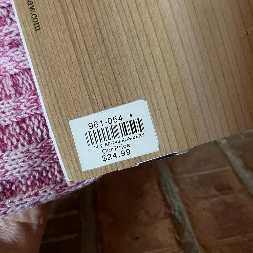 NWT Bearpaw Cap & Bootie Combo Set